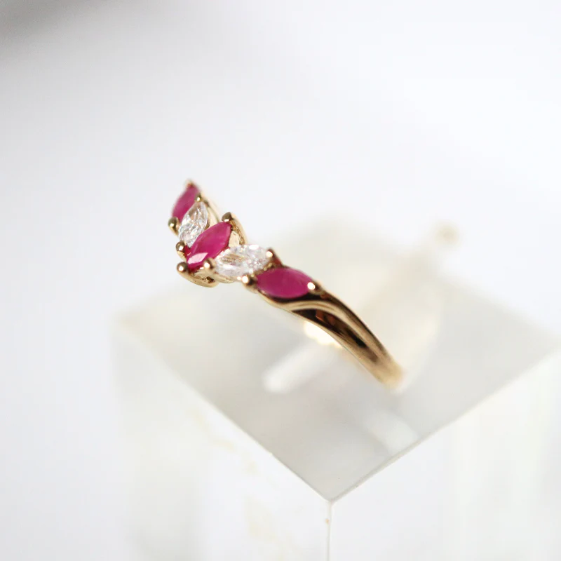 9ct Gold Ruby and Cubic Zirconia Wishbone Ring - Image 4