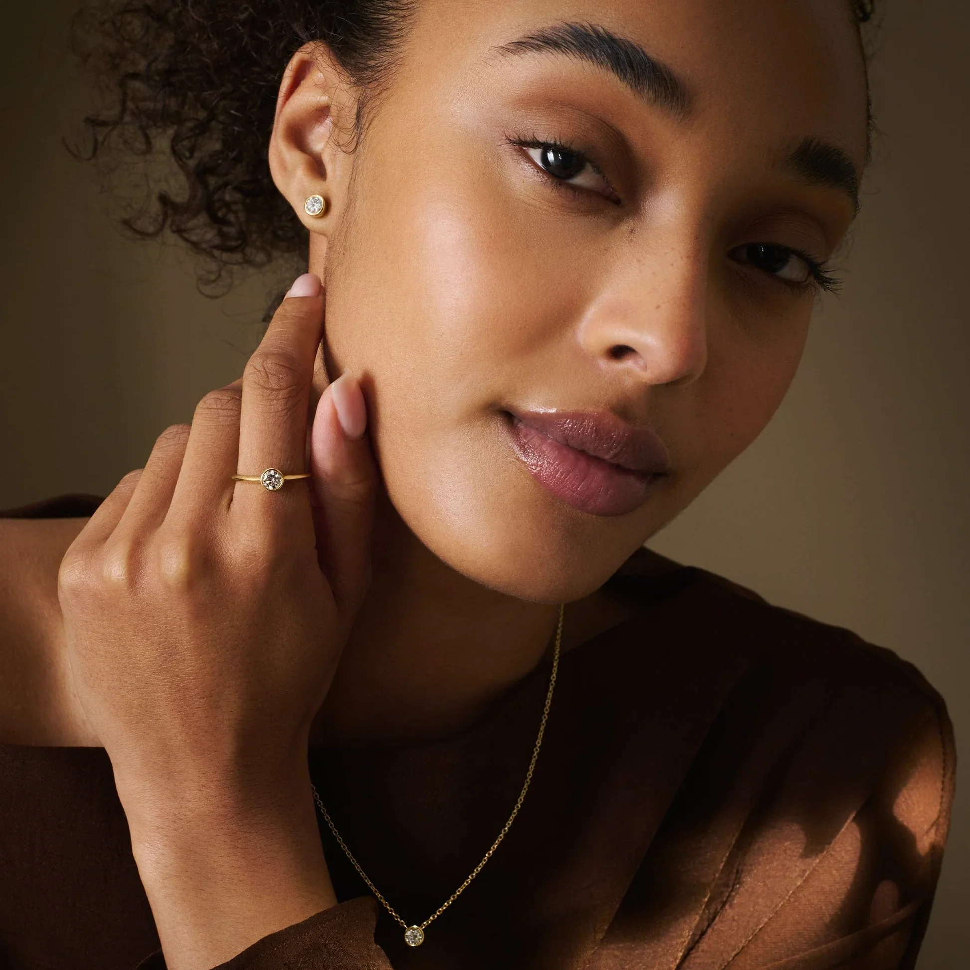 Clogau® Celebration 9ct Solid Gold Stud Earrings with 0.5ct Lab-Grown Diamonds - Image 3