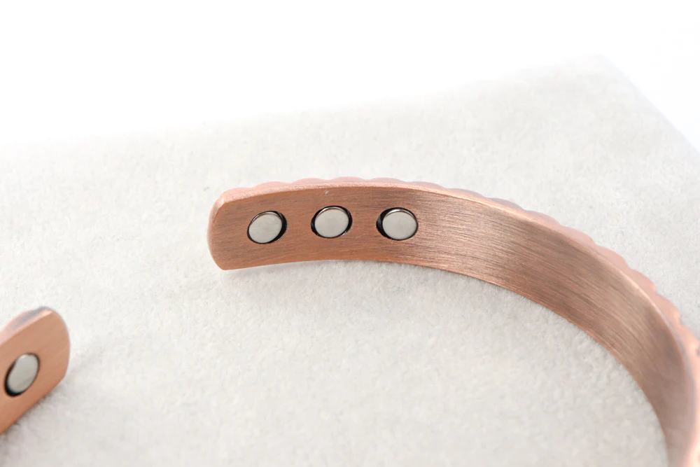 Copper Magnetic Bangle with Diagonal Grooves - Image 2