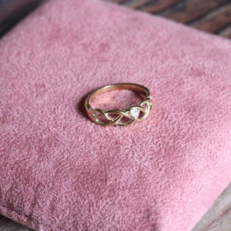 Gold Celtic Openwork Ring with Diamond - Image 2