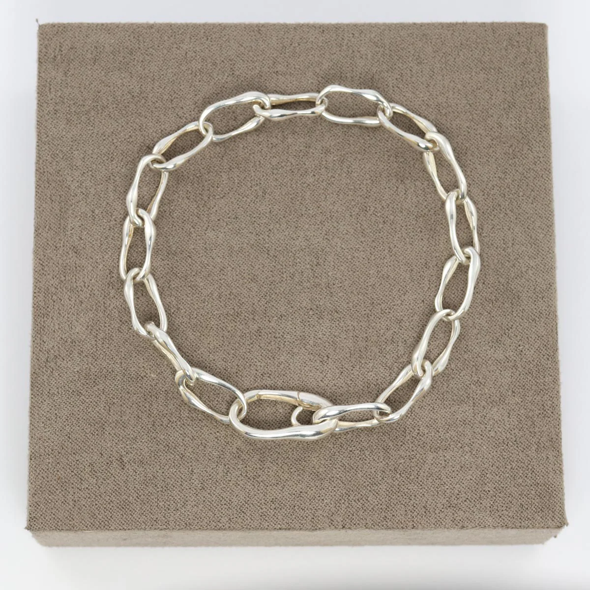 Silver Organic Oval Link Bracelet - Image 2